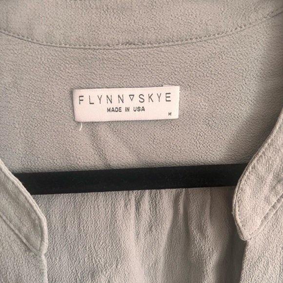 Flynn Skye Get Away blouse - Picture 4 of 4